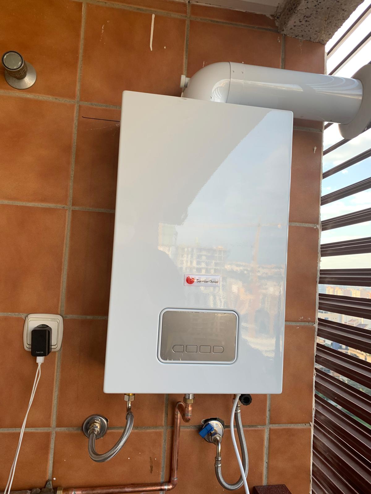 Calentador de gas instalado